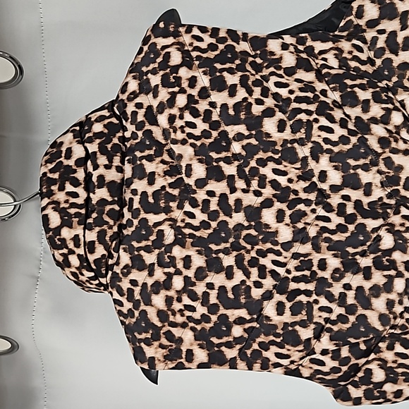 Talbots Leopard Print Vest - sz Med - Picture 3 of 10